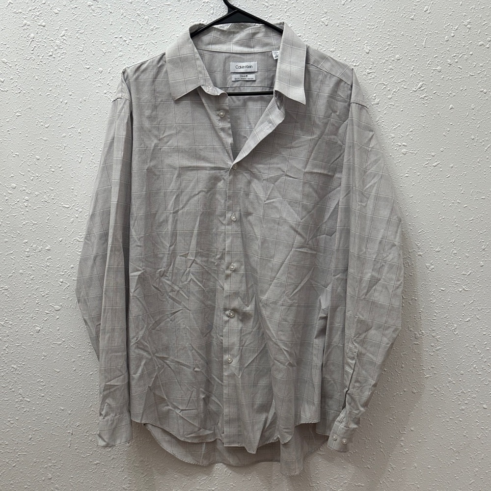 Calvin Klein Men's Light Gray Dress Shirt